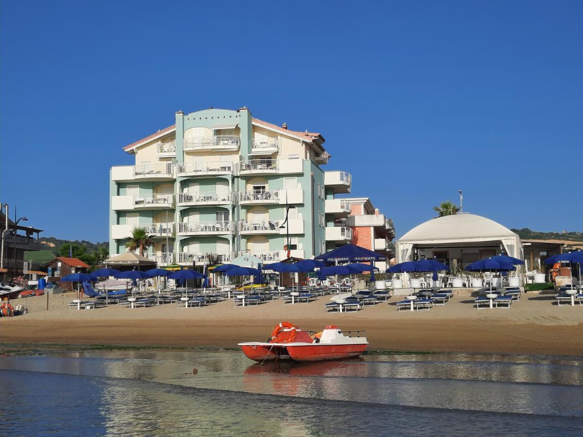 Residence Acquasuite Martinsicuro Εξωτερικό φωτογραφία